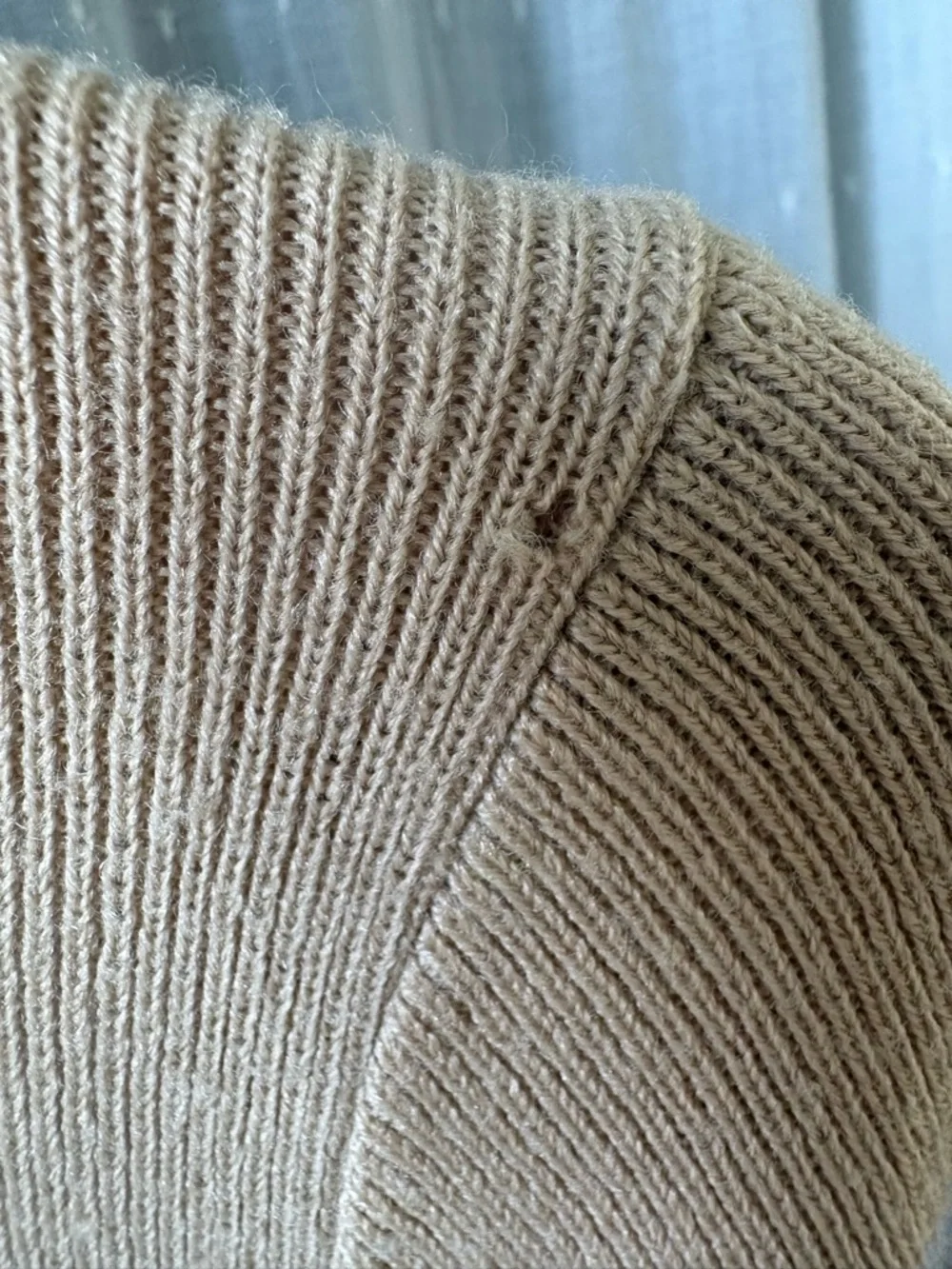 Vintage 70s women's small stripped knit acrylic collared sweater - Picture 3 of 5